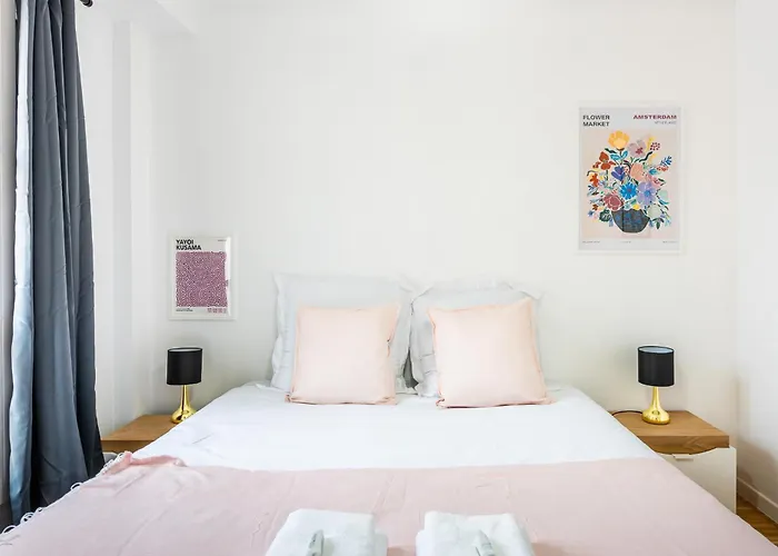 Design Apartment - 6 Guests - Buttes Chaumont